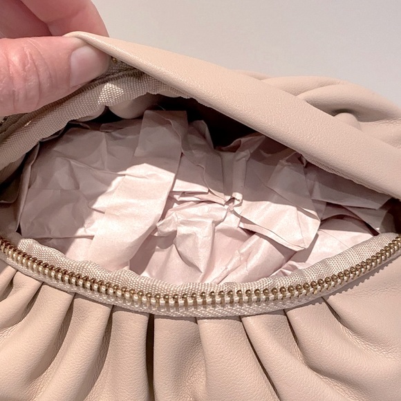 Brand new MANGO Ruched Waist Bag - Picture 4 of 6